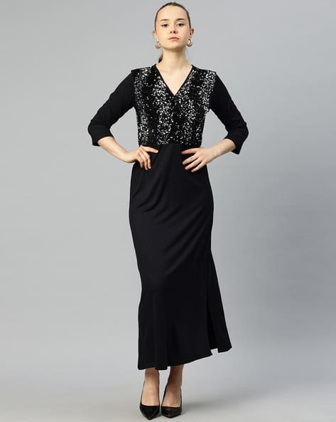 Women Embellished V-Neck Dress