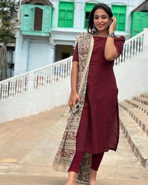 Women Straight Kurta with Pants & Dupatta