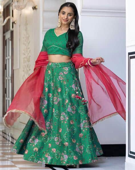 Women Floral Print Flared Lehenga Choli Set with Dupatta