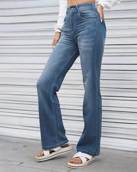 Women Wide Leg Jeans with 5-Pocket Styling