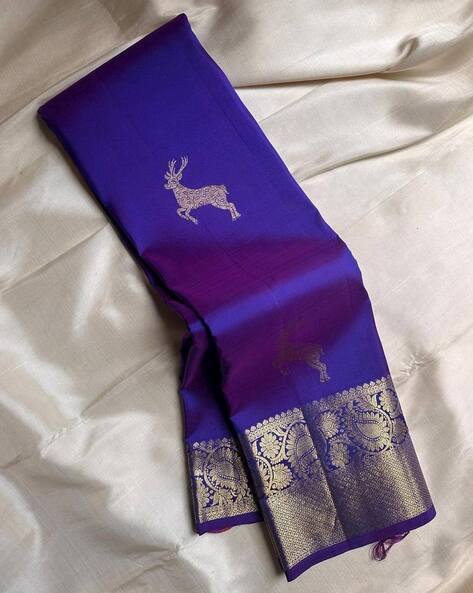 Women Woven Saree with Contrast Border