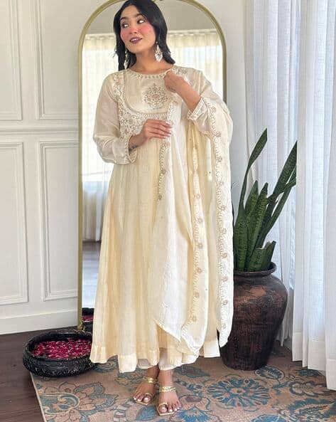 Women Embroidery Anarkali Kurta Set