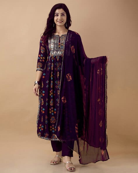 Women Embroidered Straight Kurta Set