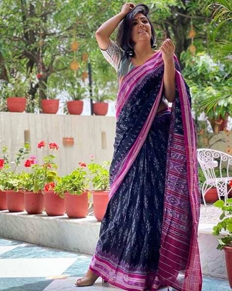 Ikat Print Saree with Contrast Border & Tassels