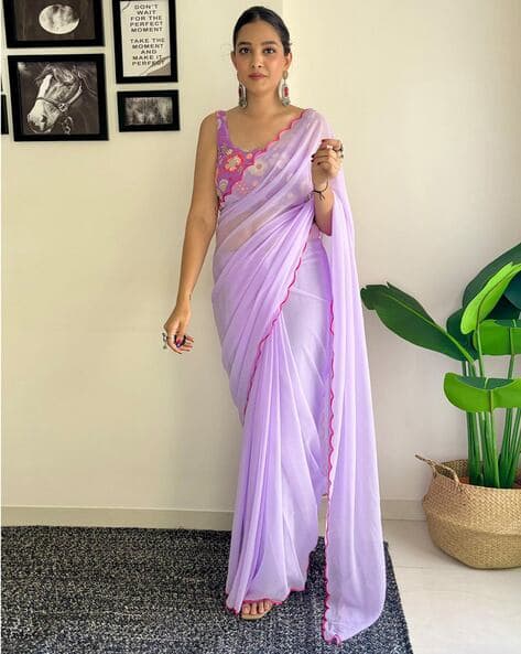 Women Georgette Saree with Scalloped Border
