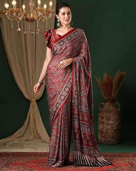 Women Paisley Print Saree with Tassels