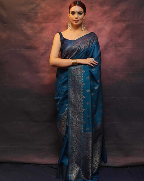 Women Zari Woven Saree with Contrast Border