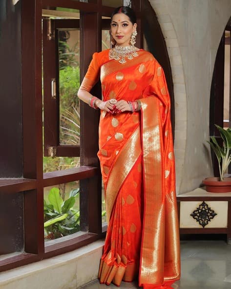 Women Silk Blend Saree