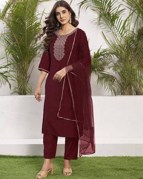 Women Embroidered Straight Kurta Suit Set