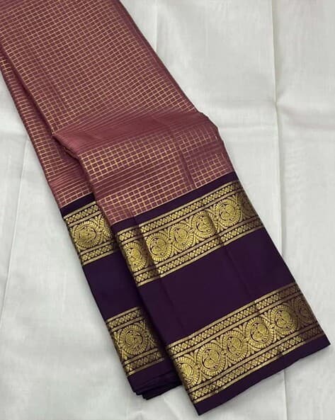 Checked Saree With Contrast Border