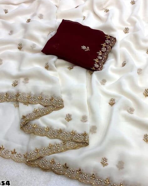 Women Embroidered Saree with Unstitched Blouse Piece