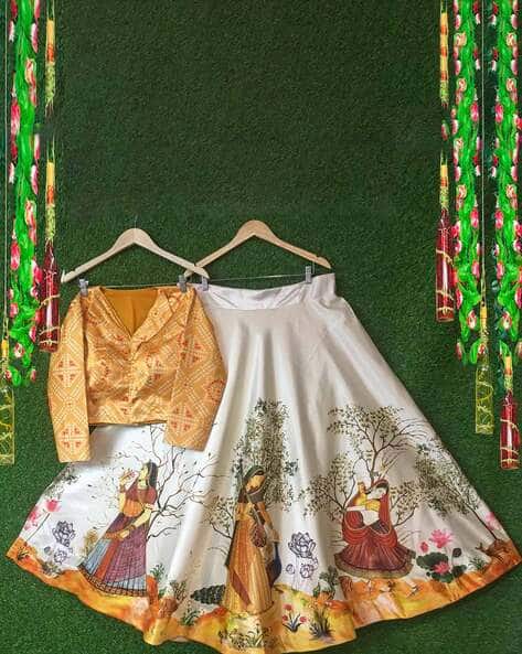 Women Bandhani Print Flared Lehenga Choli Set
