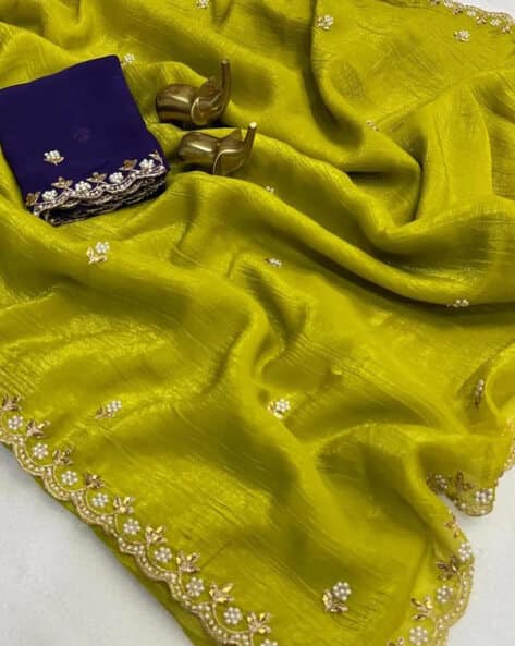 Women Embroidered Saree with Unstitched Blouse Piece