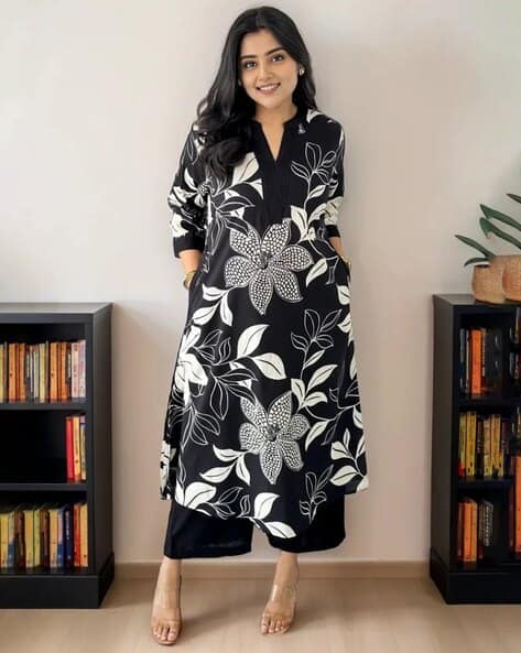 Women Printed Kurta Set