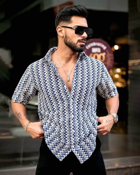 Men Typographic Print Regular Fit Shirt
