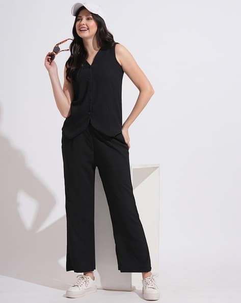 Shein Sleeveless Crop Waistcoat With Pleated Pants