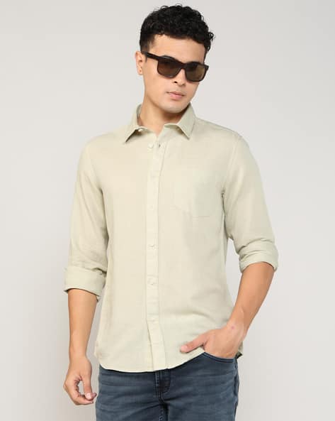 Men Button-Down Slim Fit Shirt with Patch Pocket